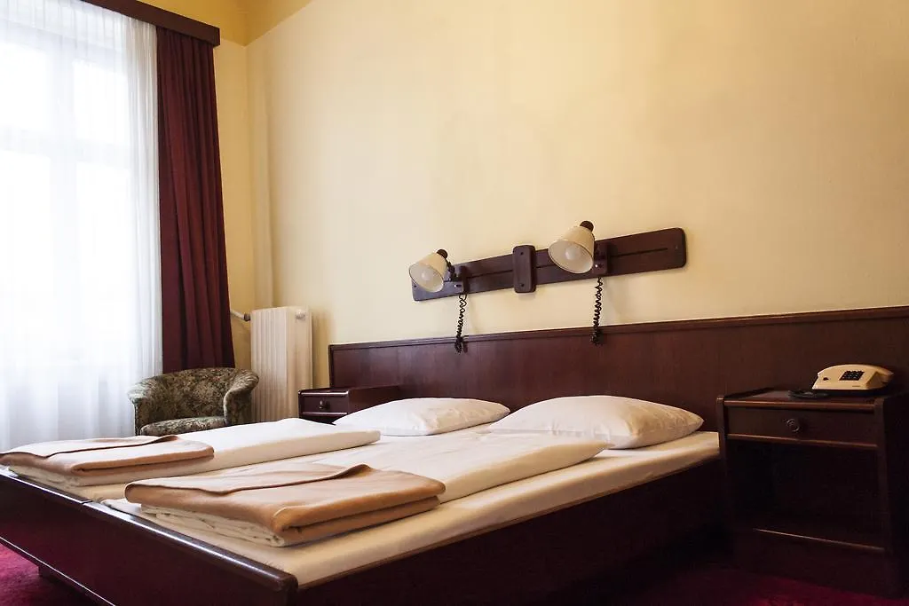 Hotel Fuerstenhof Vienna