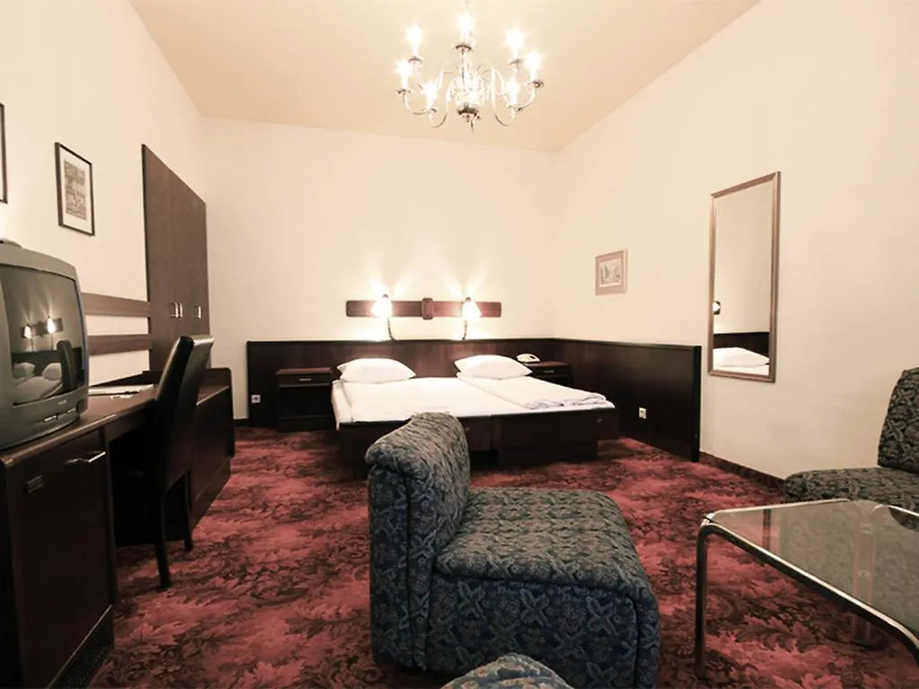 Hotel Fuerstenhof Vienna