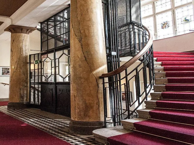 Hotel Fuerstenhof Vienna