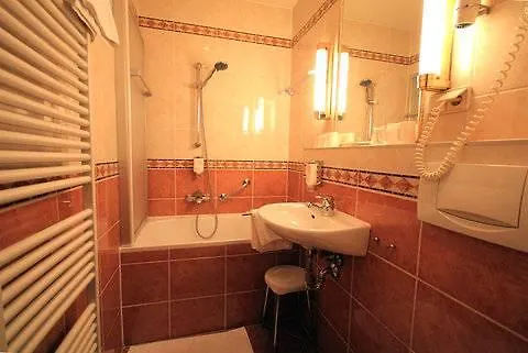 Hotel Fuerstenhof Vienna