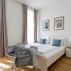 Riess - Self Check-in Otel